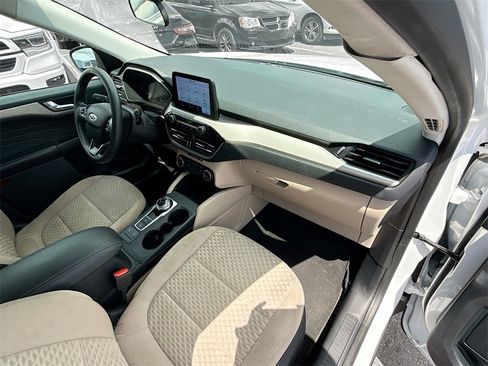 Used 2021 Ford Escape SE image 33