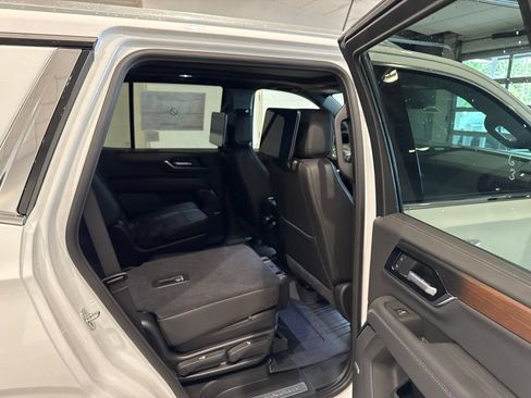New 2026 GMC Yukon Denali w/ Advanced Technology Package AWD/4WD image 15