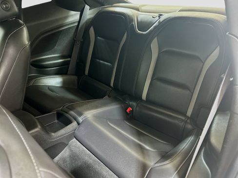 Used 2019 Chevrolet Camaro SS RWD image 23