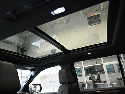 New 2026 GMC Yukon XL AT4 w/ AT4 Premium Package AWD/4WD image 24