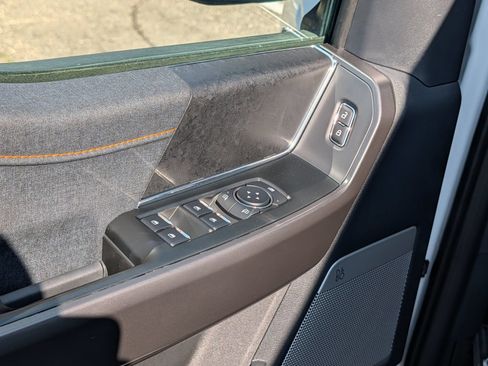 Certified 2025 Ford F150 Tremor AWD/4WD image 18