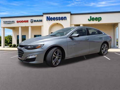 Used 2023 Chevrolet Malibu LT FWD image 3