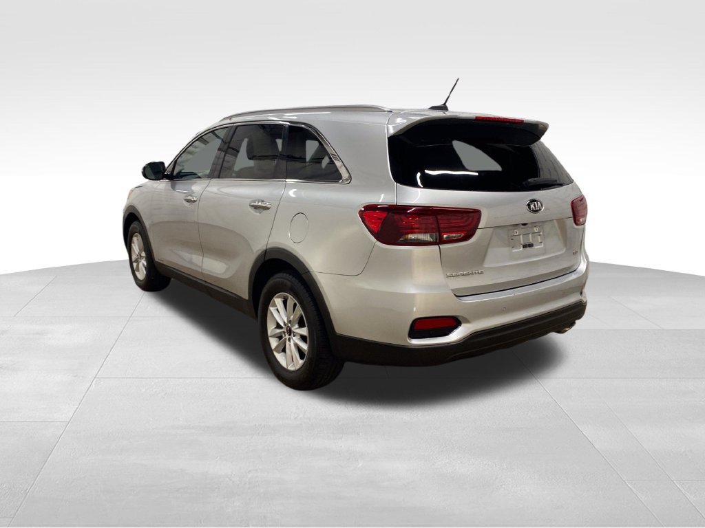 Used 2020 Kia Sorento LX w/ LX I4 Convenience Package AWD/4WD image 4