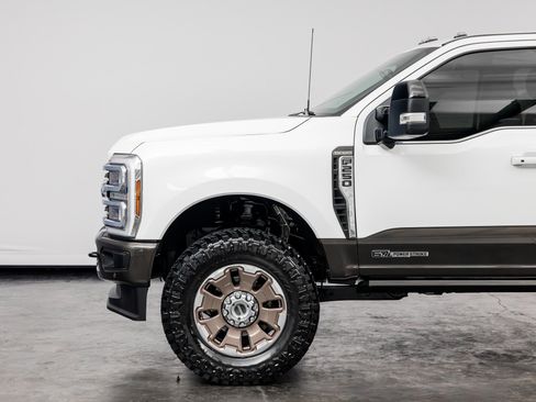 Used 2024 Ford F250 King Ranch w/ FX4 Off-Road Package AWD/4WD image 10
