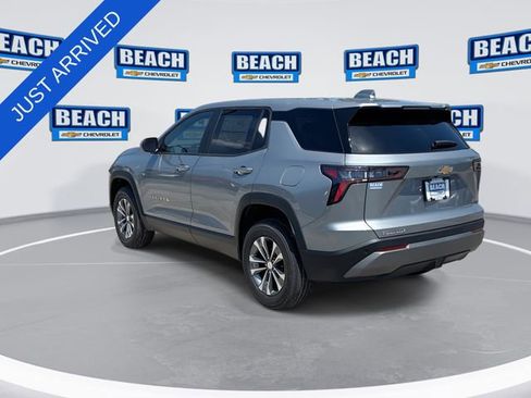 New 2026 Chevrolet Equinox LT w/ Convenience Package II FWD image 6