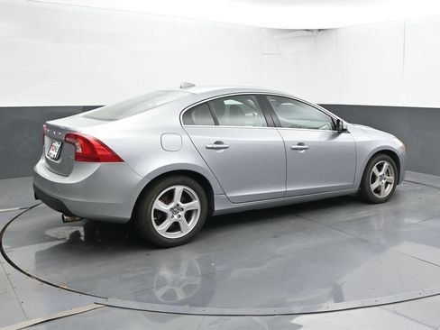 Used 2013 Volvo S60 T5 FWD image 3