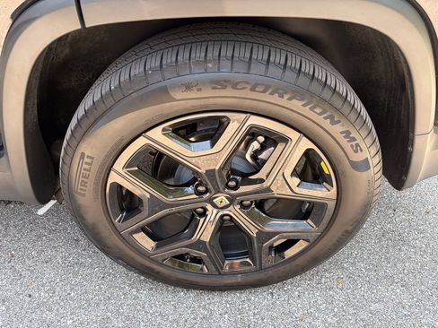 Used 2026 Rivian R1S Adventure AWD/4WD image 74