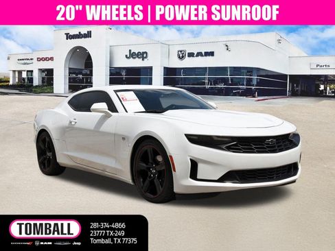 Used 2022 Chevrolet Camaro LT RWD image 1