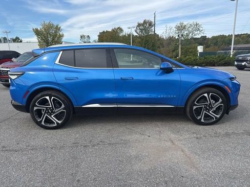 New 2025 Chevrolet Equinox EV LT w/ Convenience Package II FWD image 7