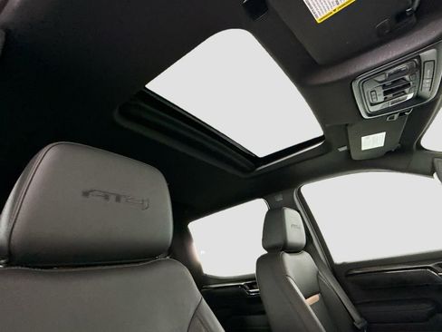 Used 2025 GMC Sierra 1500 AT4 w/ AT4 Premium Package image 18