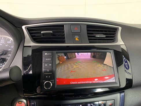Used 2019 Nissan Sentra SR image 27