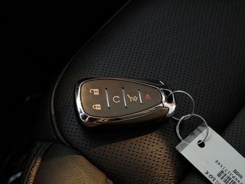 Used 2023 Chevrolet Traverse High Country w/ LPO, Floor Liner Package image 31