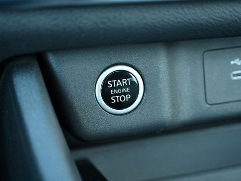 Used 2023 Nissan Rogue SV w/ SV Premium B Package image 29