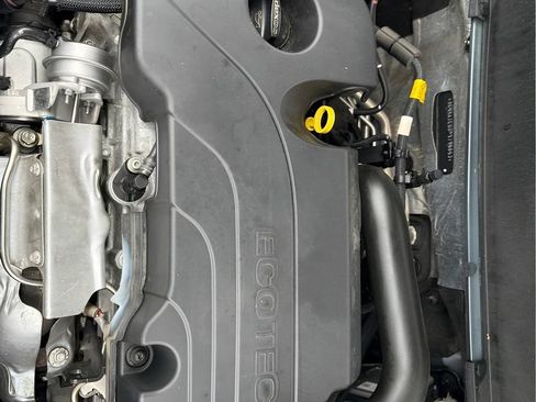 Used 2023 Chevrolet Equinox LT w/ LPO, Floor Liner Package AWD/4WD image 28