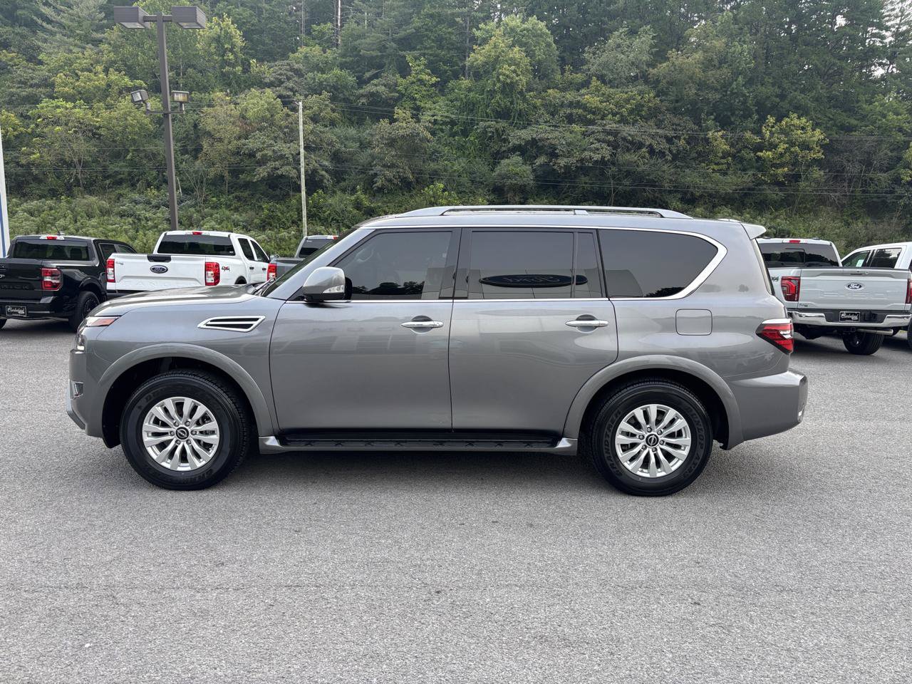 Used 2023 Nissan Armada SV w/ Cargo Package AWD/4WD image 2