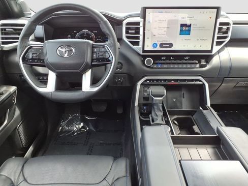 Used 2025 Toyota Tundra Platinum AWD/4WD image 17