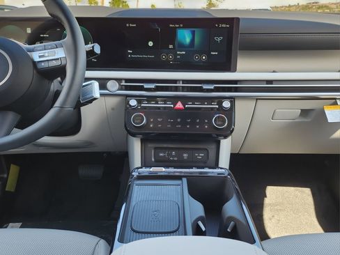 New 2026 Hyundai Tucson Limited AWD/4WD image 17