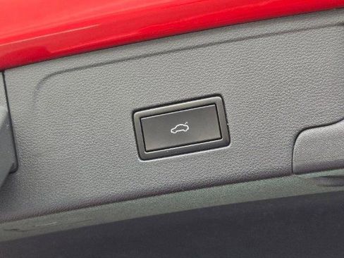 Used 2020 Volkswagen Atlas Cross Sport SE image 15