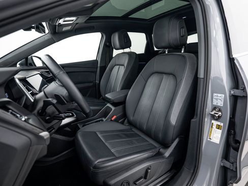 Used 2023 Audi Q4 e-tron Premium Plus w/ Premium Plus AWD/4WD image 16