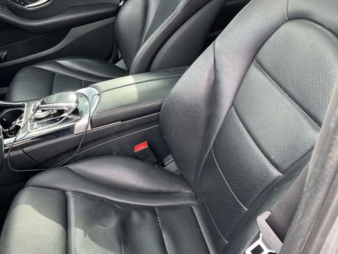 Used 2015 Mercedes-Benz C 300 4MATIC Sedan image 24