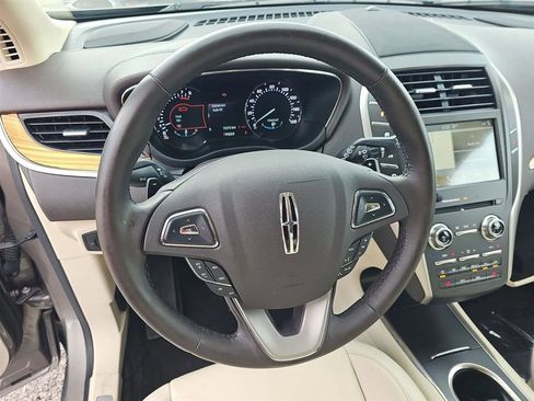 Used 2016 Lincoln MKC Select w/ Select Plus Package FWD image 16