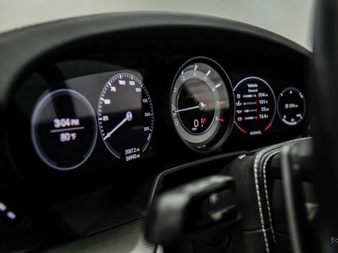 Used 2022 Porsche 911 Turbo S AWD/4WD image 35