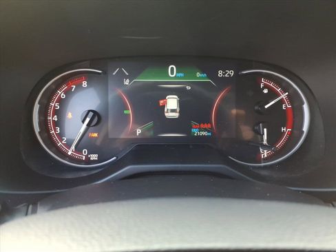 Used 2024 Toyota RAV4 LE image 28