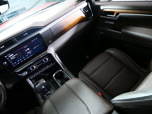 Used 2023 GMC Sierra 1500 Denali w/ Technology Package image 11