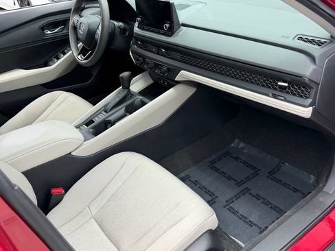 Used 2023 Honda Accord EX image 18