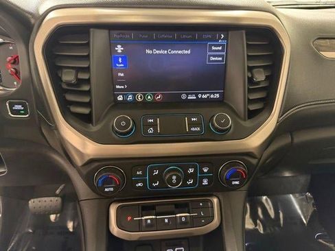 Used 2020 GMC Acadia Denali image 15