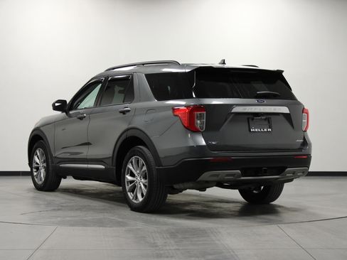 Used 2023 Ford Explorer XLT w/ Equipment Group 202A image 6
