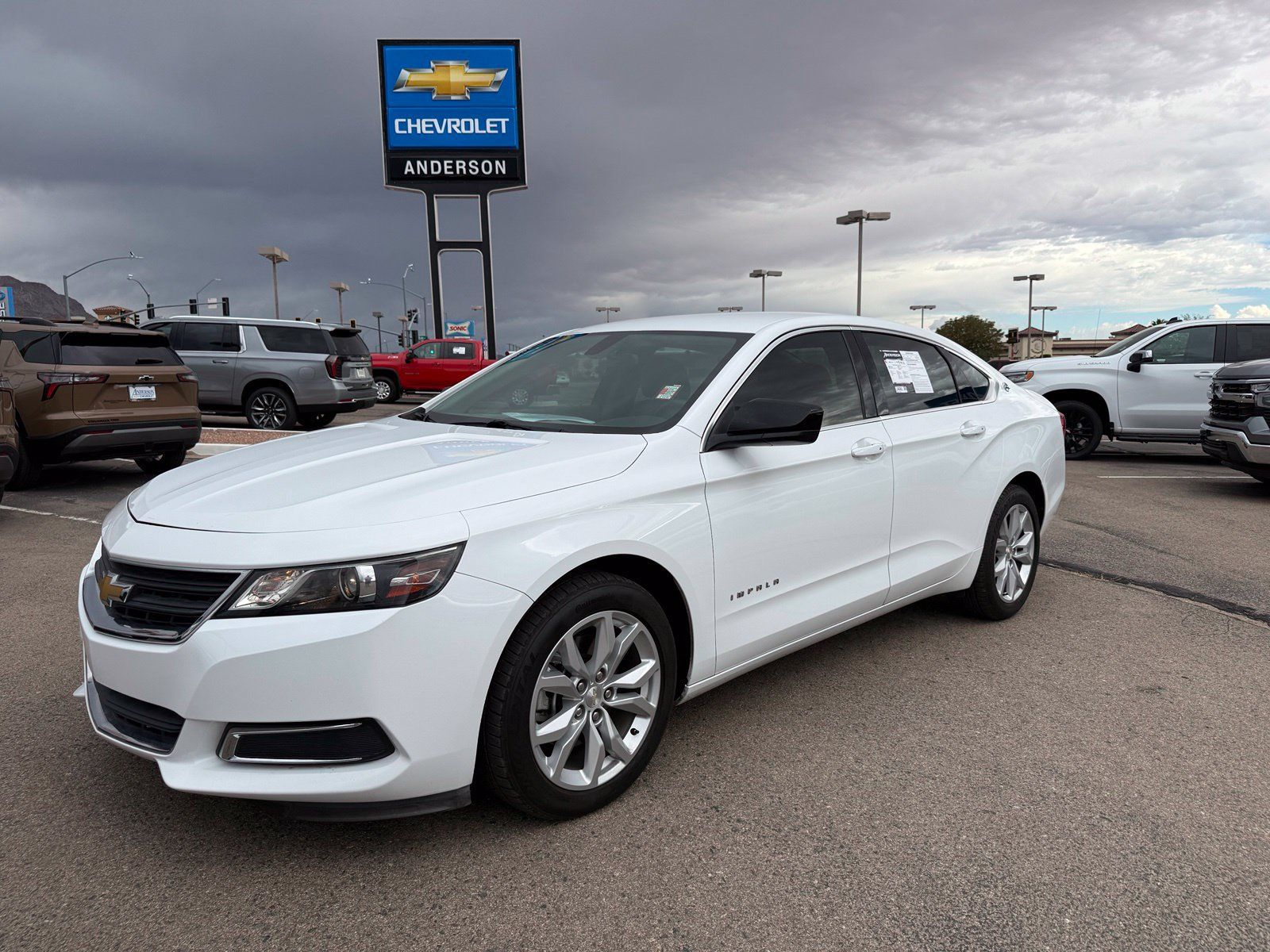 Used 2018 Chevrolet Impala LS FWD image 1