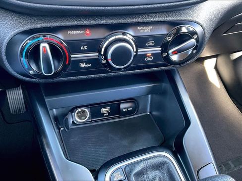 Used 2024 Kia Soul LX w/ Option Group 015 image 31