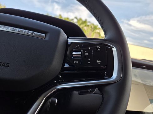 New 2025 Land Rover Discovery Sport S image 20