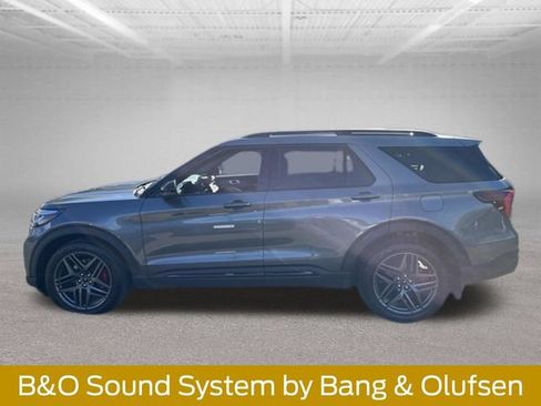 Certified 2025 Ford Explorer ST w/ Sun And Sound Package AWD/4WD image 5