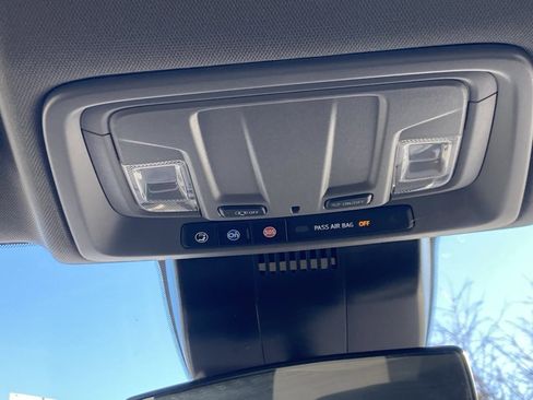 Used 2024 GMC Sierra 1500 Elevation image 16