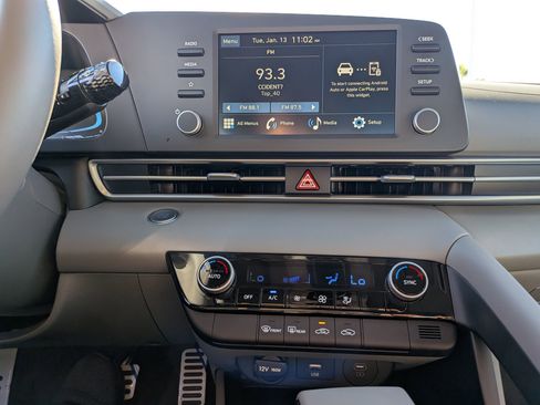 New 2026 Hyundai Elantra SEL Sport FWD image 10