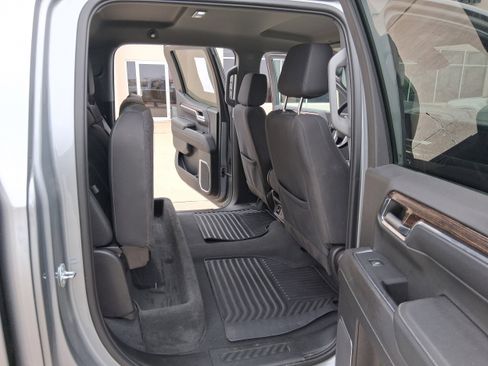 Used 2023 GMC Sierra 1500 Elevation image 16