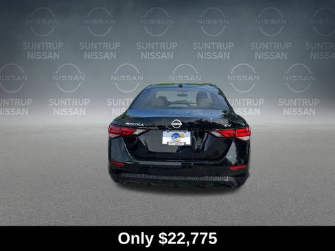 Used 2024 Nissan Sentra SV w/ SV Premium Package FWD image 4