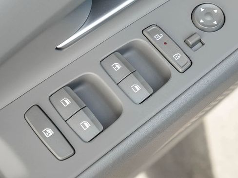 New 2026 Hyundai Elantra SE image 24