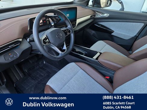 Used 2023 Volkswagen ID.4 Pro image 9