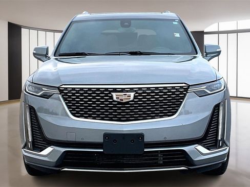 Certified 2025 Cadillac XT6 Premium Luxury image 3
