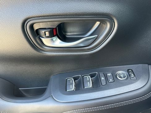 New 2027 Honda HR-V EX-L image 13
