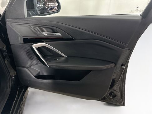 Used 2025 BMW X2 xDrive28i image 34