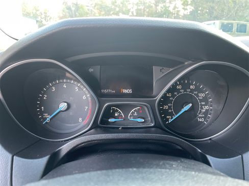 Used 2018 Ford Focus SEL image 19