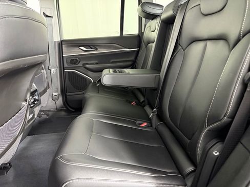 Used 2023 Jeep Grand Cherokee 4WD 4xe image 28