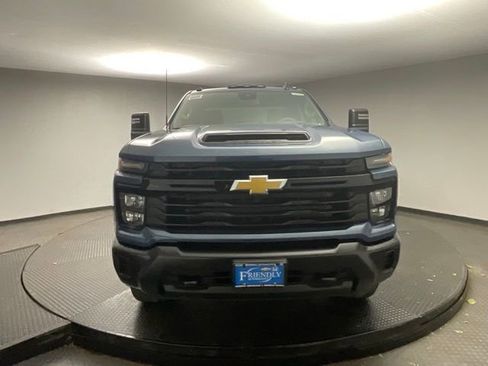 New 2026 Chevrolet Silverado 3500 W/T image 2