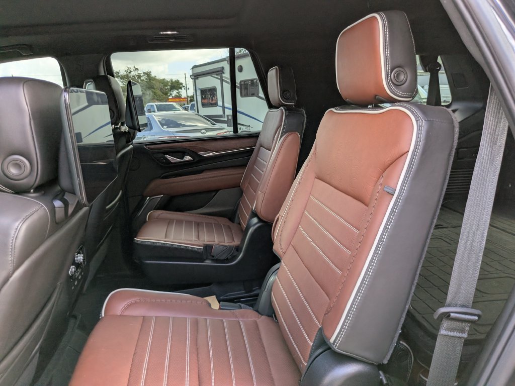 Used 2024 GMC Yukon Denali Ultimate AWD/4WD image 20
