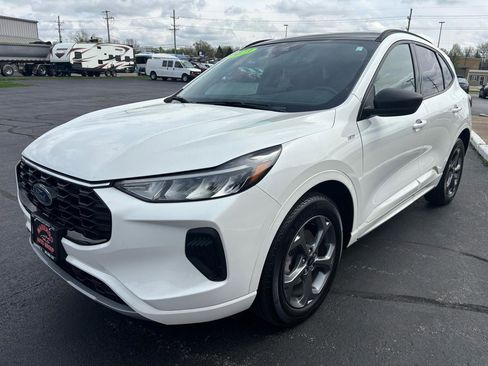 Used 2023 Ford Escape ST-Line AWD/4WD image 7