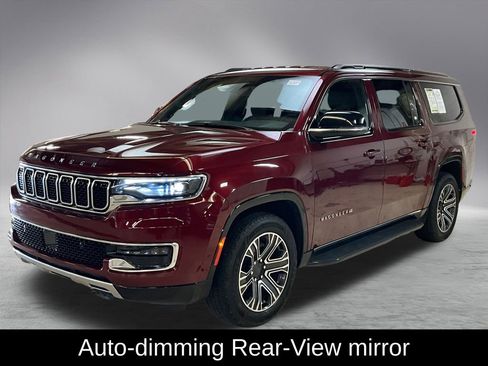 Used 2024 Jeep Wagoneer L Series II w/ Flexible Seating Group image 4